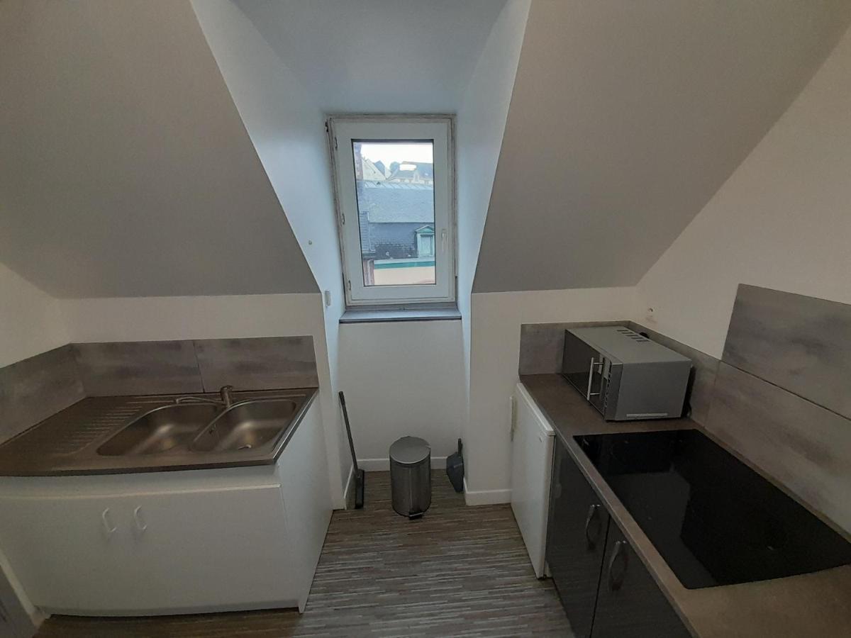 17, Face A La Gare Apartment ลันยง ภายนอก รูปภาพ